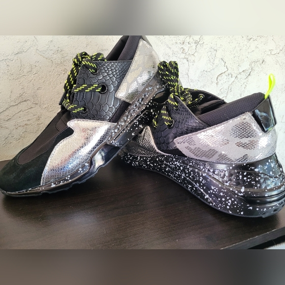 NWOT Steve Madden Ridge Sneakers - Picture 5 of 6